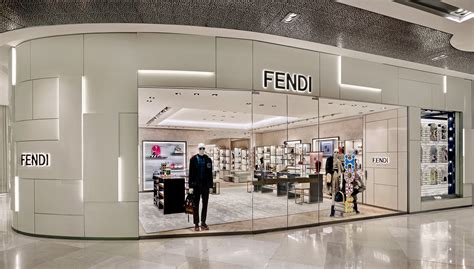 fendi negozio mensole|fendi online shopping.